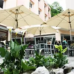 Hôtel des Rosiers